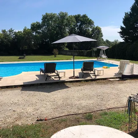 La Maison De Leandre - Medoc Apartment Saint-Seurin-de-Cadourne